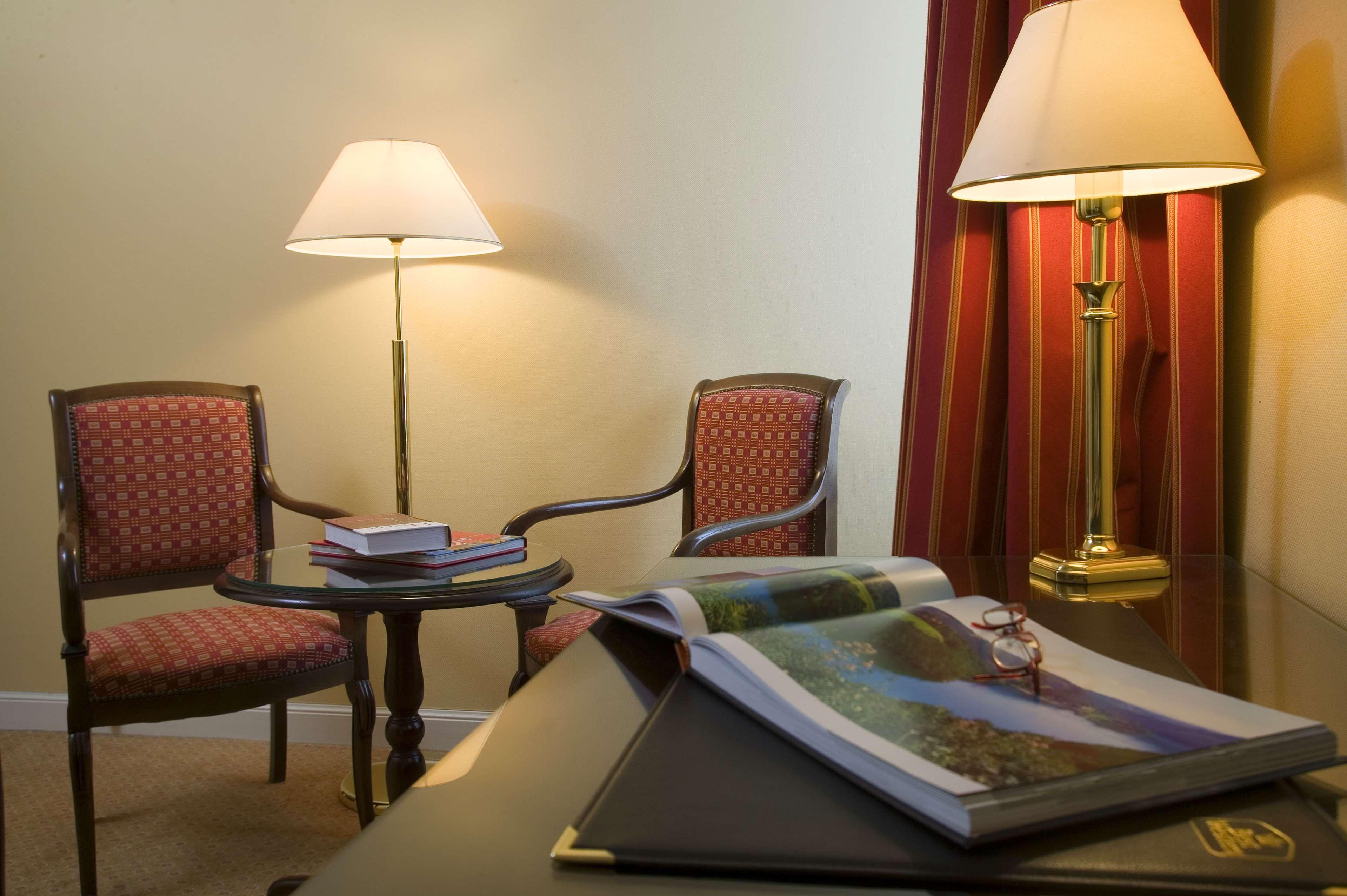 Best Western Grand Hotel De Bordeaux Aurillac Szoba fotó