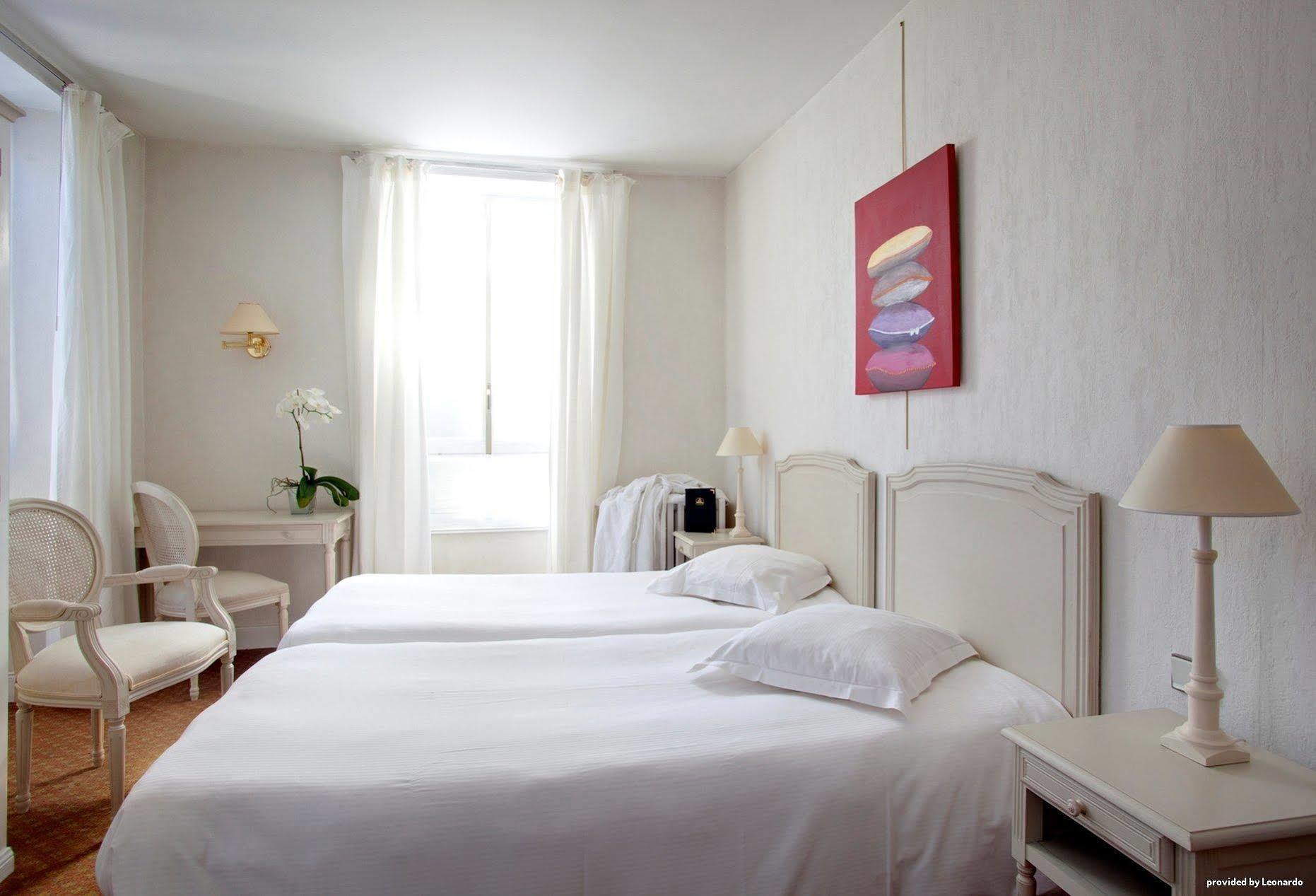 Best Western Grand Hotel De Bordeaux Aurillac Szoba fotó